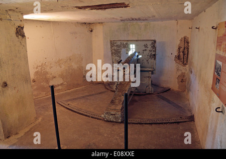 Original-Kanone in Fort de Vaux, Verdun, Lothringen, Frankreich. Stockfoto