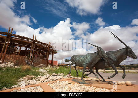 Gemsbock Statue, Kgalagadi Transfrontier Park, Northern Cape, South Africa, Februar 2014 Stockfoto