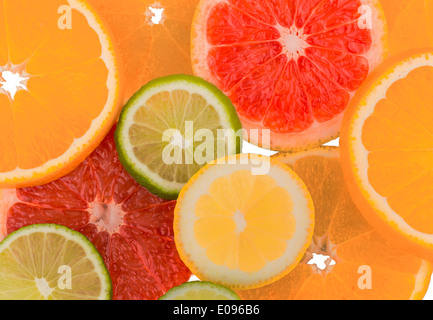 Scheiben einer Orange. Symbolische Foto Fue gesunde Vitamine durch frisches Obst, Scheiben Einer Orange. Symbolfoto Fue Gesunde Vitamin d Stockfoto
