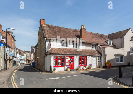 Shop (Teestuben) in Shipston auf Stour Stadtzentrum in Warwickshire Cotswolds an einem sonnigen Tag Stockfoto