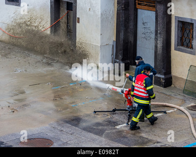 Hochwasser im Jahr 2013 in Steyr, Österreich. Hochwasser und Überschwemmungen, Hochwasser 2013 in Steyr, Österreich. Ueberflutungen Und ueberschwemmu Stockfoto