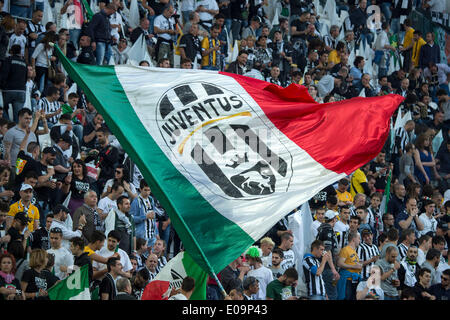 Turin, Italien. 5. Mai 2014. Fans (Juventus) Fußball: Italienisch "Serie A" match zwischen Juventus 1-0 Atalanta bei Juventus Stadium in Turin, Italien. © Maurizio Borsari/AFLO/Alamy Live-Nachrichten Stockfoto