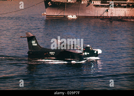 P5M-2, 135512, VP-40, QE-4, San Diego, Oct58 1 Stockfoto