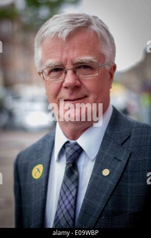 Edinburgh, Schottland. 7. Mai 2014. SNP-Kandidat für den bevorstehenden EU-Wahlen, Ian Hudghton. Mittwoch, 7. Mai 2014. Bildnachweis: Wullie Marr/Alamy Live-Nachrichten Stockfoto