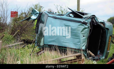 Ein 77 Jahre alter Mann wird getötet, als Fahrer bei Fahrer auf Ebene CROSSIN SCAMPSTON MALTON NORTH YORKSHIRE ENGLAND getötet 07 Ma getötet Stockfoto