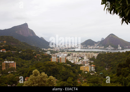 Fernsicht auf Christus, den Erlöser und Rio De Janeiro, Brasilien Stockfoto