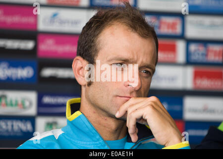 Waterfront Hall, Belfast, UK. 7. Mai 2014. Michele Scarponi, Team Astana bei der Giro-Top-Fahrer-Pressekonferenz Live © Bonzo/Alamy Stockfoto