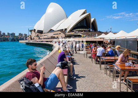 Sydney Australien, Sydney Hafen, Hafen, East Circular Quay, Sydney Opera House, Promenade, Opera Bar, Restaurant Restaurants Essen Essen Essen Café Cafés, al frees Stockfoto