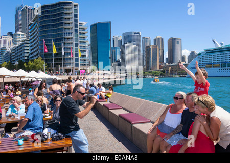 Sydney Australien, Sydney Hafen, Hafen, East Circular Quay, Skyline der Stadt, Wolkenkratzer, Promenade, Opera Bar, Restaurant Restaurants Essen Essen Essen Café Cafés, A Stockfoto