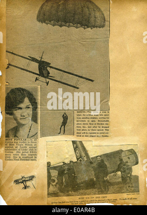 Das von Burdett Fuller erstellte Fuller Scrapbook enthält eine Fülle von Informationen und Fotos, die die ersten Jahre der Luftfahrt dokumentieren, einschließlich wichtiger Meilensteine und technologischer Entwicklungen. Stockfoto