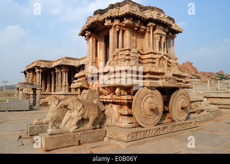 steinerne Wagen am Vittala Tempel, Hampi, Karnataka, Indien Stockfoto