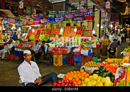 Crawford Gemüsemarkt, gebaut von einem britischen Architekten Sir William Emerson 1865 Mumbai, Bombay, Indien Stockfoto