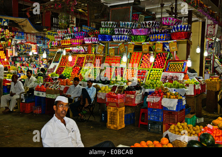 Crawford Gemüsemarkt, gebaut von einem britischen Architekten Sir William Emerson 1865 Mumbai, Bombay, Indien Stockfoto