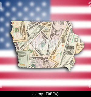 Karte von Iowa gefüllt mit vielen US-Dollar Stockfoto