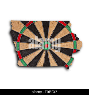 Karte von Iowa gefüllt mit einer Dartscheibe mit bullseye Stockfoto