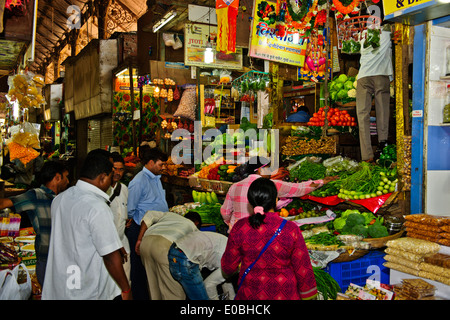 Crawford Gemüsemarkt, gebaut von einem britischen Architekten Sir William Emerson 1865 Mumbai, Bombay, Indien Stockfoto