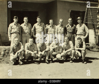 Dieses Foto zeigt einen B-25 Mitchell Bomber der 341st Bomb Group, 491st Squadron, der während des Zweiten Weltkriegs Teil der US Army Air Forces war. Die B-25 spielte eine entscheidende Rolle bei taktischen Bombeneinsätzen und ist für ihre Beteiligung an wichtigen Kampagnen im Zweiten Weltkrieg bekannt. Stockfoto