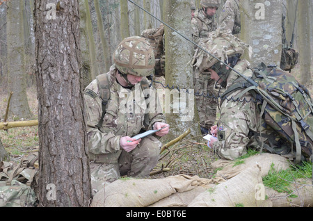 Die BOWMAN-Familie von taktischen Funkgeräten bietet die britische Armee mit HF, VHF und UHF sprach- und Datenkommunikation von Bildung Stockfoto