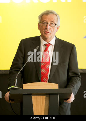 Berlin, Deutschland. 8. Mai 2014. Berlin, Deutschland. 8. Mai 2014. Pressegespräch mit dem europäischen Präsidenten-Kandidaten aus der Europäischen Volkspartei, Jean-Claude Juncker, im Hotel Hyatt in Berlin. / Bild: Jean-Claude Juncker © Reynaldo Paganelli/NurPhoto/ZUMAPRESS.com/Alamy Live News Stockfoto