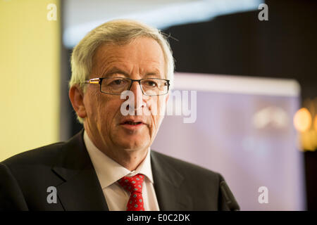 Berlin, Deutschland. 8. Mai 2014. Berlin, Deutschland. 8. Mai 2014. Pressegespräch mit dem europäischen Präsidenten-Kandidaten aus der Europäischen Volkspartei, Jean-Claude Juncker, im Hotel Hyatt in Berlin. / Bild: Jean-Claude Juncker © Reynaldo Paganelli/NurPhoto/ZUMAPRESS.com/Alamy Live News Stockfoto