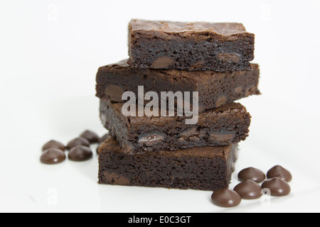 Schokoladen-Brownies Dessert auf weißem Hintergrund Stockfoto