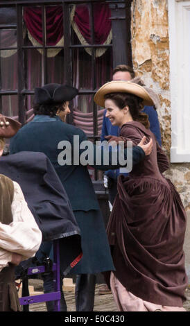 Corsham Wiltshire 6. Mai 2014 Dreharbeiten des BBC-Dramas Poldark vor Ort in Corsham Wiltshire. Die BBC haben diese kleinen Landstadt, deren hit 70er Jahre Drama basierend auf den Werken von Winston Graham remake übernommen. Bildnachweis: Herr Standfast/Alamy Live-Nachrichten Stockfoto