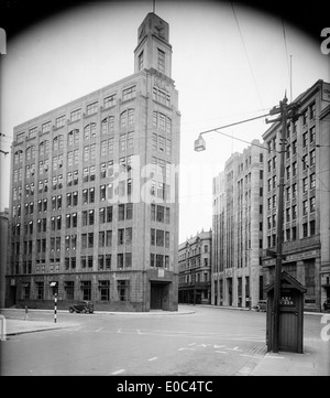 Kreuzung von Lambton Quay, Hunter Street und Featherston Street, Wellington, mit den gegenseitigen Leben & Bürgern Stockfoto