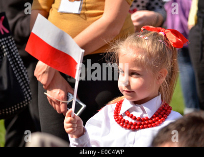 Polnischen Folk-Gruppe "Karolinka". " Tage der Polen "polnische Festival und einschneidenden Ereignis polnische Kultur. Zum ersten Mal auf der Themse Stockfoto