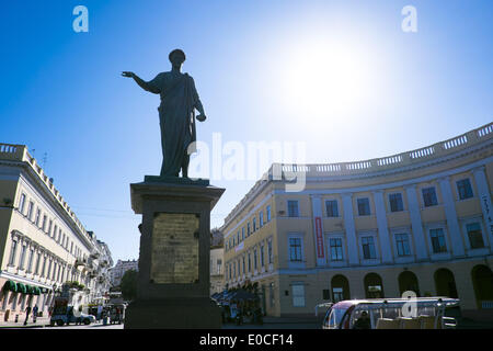 Odessa, Ukraine. 9. Mai 2014. Ukraine - Odessa - tägliches Leben - Statue des Duc de Richelieu, Odessa, Ukraine, Donnerstag, Mai 8, 2014. (Zacharie Scheurer) © Zacharie Scheurer/NurPhoto/ZUMAPRESS.com/Alamy Live-Nachrichten Stockfoto