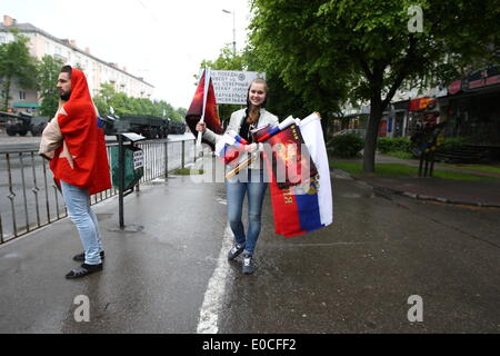 Kaliningrad, Russland am 9. Mai 2014 große Parade auf dem Siegesplatz in Kaliningrad, anlässlich des 69. Jahrestag der WWII Ende. Bildnachweis: Michal Fludra/Alamy Live-Nachrichten Stockfoto