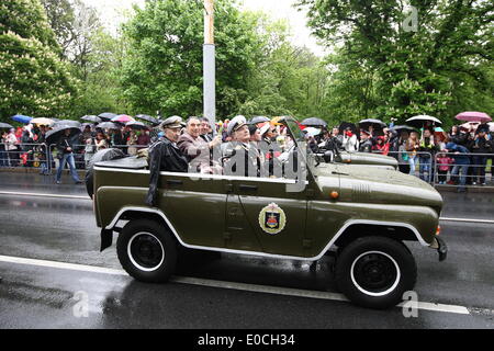 Kaliningrad, Russland am 9. Mai 2014 große Parade auf dem Siegesplatz in Kaliningrad, anlässlich des 69. Jahrestag der WWII Ende. Bildnachweis: Michal Fludra/Alamy Live-Nachrichten Stockfoto