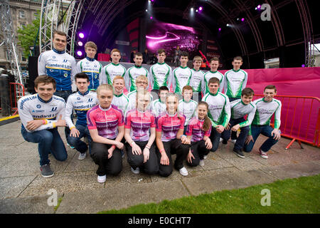 Belfast, Nordirland, Vereinigtes Königreich. 8. Mai 2014.  Kinder von drei Belfast Radsport Clubs den Giro d ' Italia Team-Präsentation in Belfast Credit: Bonzo/Alamy Live News Stockfoto