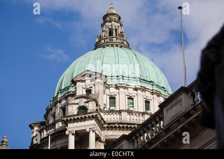 Belfast, Nordirland, Vereinigtes Königreich. 8. Mai 2014.  Der Belfast City Hall am Giro d ' Italia Team-Präsentation in Belfast Credit: Bonzo/Alamy Live News Stockfoto