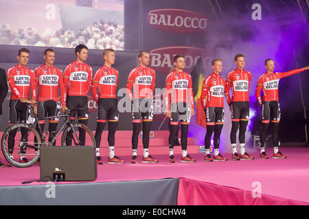 Belfast, Nordirland, Vereinigtes Königreich. 8. Mai 2014. Lotto-Belisol Team-Giro d ' Italia Team-Präsentation in Belfast Credit: Bonzo/Alamy Live News Stockfoto