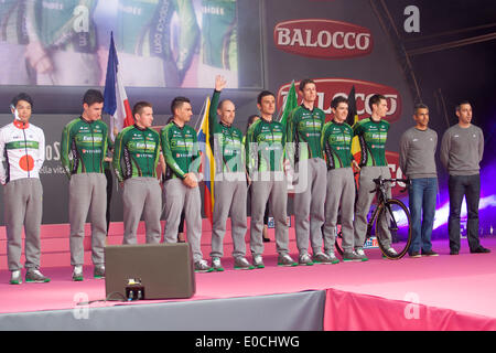 Belfast, Nordirland, Vereinigtes Königreich. 8. Mai 2014.  Eurocar-Team den Giro d ' Italia Team-Präsentation in Belfast Credit: Bonzo/Alamy Live News Stockfoto