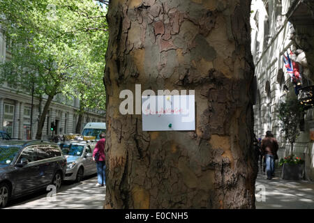 London, UK. 9. Mai 2014. Demonstration für Maßnahmen bei der Suche nach der nigerianischen Schülerinnen von Boko Haram Kredit entführt: Rachel Megawhat/Alamy Live News Stockfoto