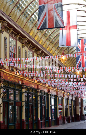 Die überdachten Leadenhall Market entworfen im Jahre 1881 von Sir Horace Jones in London, England, Vereinigtes Königreich. Stockfoto