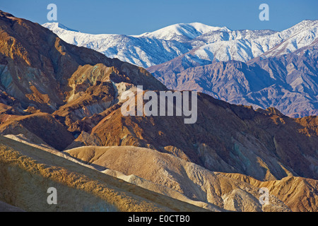 Sonnenaufgang am Zabriskie Point, Death Valley, Panamint Berge, Death Valley Nationalpark, Kalifornien, USA, Amerika Stockfoto