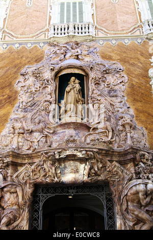 Alabaster Stein Eingang zum Palacio Del Marques De Dos Aguas (Nationalmuseum für Keramik) Stockfoto