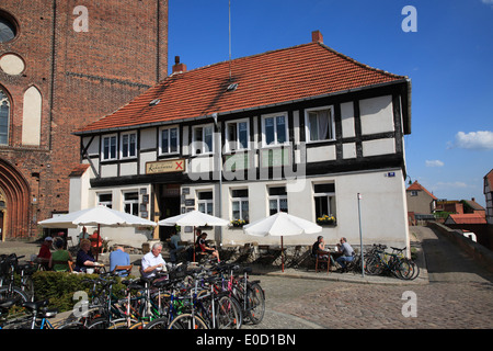 Restaurant EXEMPEL, Tangermünde Elbe, Tangermünde, Altmark, Sachsen-Anhalt, Deutschland, Europa Stockfoto