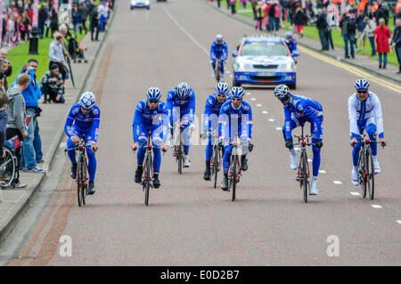 Belfast, Nordirland. 9. Mai 2014 - Giro d ' Italia Übungsbeispiel: FDJ.fr (Frankreich) Credit: Stephen Barnes/Alamy Live News Stockfoto