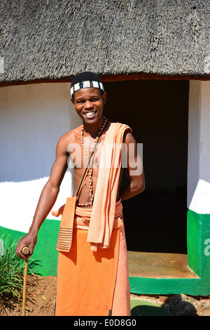 Xhosa Stammesangehörige, Motseng Cultural Village, Sun City Resort, Pilanesberg, North West Province, Südafrika Stockfoto