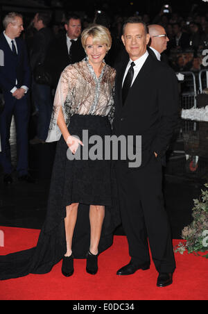 London, UK, UK. 20. Oktober 2013. Emma Thompson und Tom Hanks besuchen die schließen Nacht Gala europäische Premiere '' speichern Herr Banken '' während des 57. BFI London Film Festival im Odeon Leicester Square. © Ferdaus Shamim/ZUMA Wire/ZUMAPRESS.com/Alamy Live-Nachrichten Stockfoto