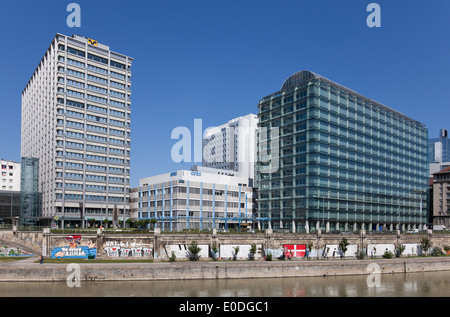 IBM-Firmengebäude, OPEC, Raiffeisen, Wien, Österreich - IBM-Gebäude, OPEC, Raiffeisen, Wien, Österreich Stockfoto