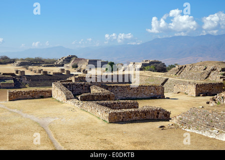 Versunkene Patio North Plattform Zapoteken Ruinen Monte Alban Oaxaca Provinz Mexiko Stockfoto