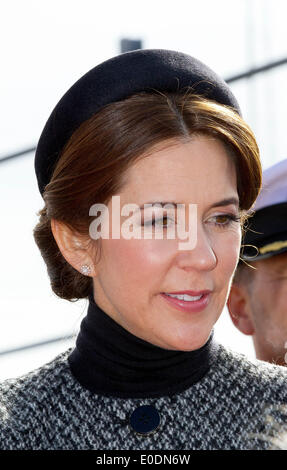 Kristiansand, Norwegen. 9. Mai 2014. Dänische Kronprinzessin Mary anlässlich des 150. Jahrestages der gefallenen dänischen Marines in der Seeschlacht von Helgoland in Kristiansand, Norwegen 05.09.2014 Foto: RPE-Albert Nieboer NO WIRE SERVICE Credit: Dpa picture-Alliance/Alamy Live News Stockfoto