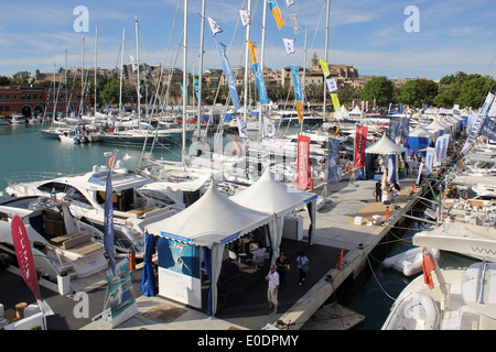 Kombiniert - Palma Boat Show 2014 / Palma Superyacht Show 2014 - Panorama - Palma De Mallorca / Mallorca, Balearen, Spanien. Stockfoto