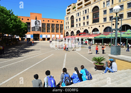 Nelson Mandela Square, CBD, Sandton, Johannesburg, Provinz Gauteng, Südafrika Stockfoto