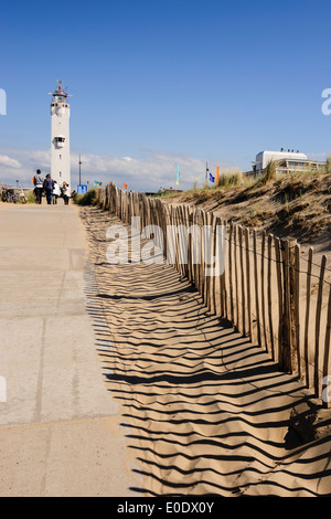 Der Strand und Leuchtturm von Noordwijk aan Zee, Nordholland, Niederlande Stockfoto