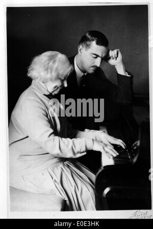 NIna Grieg & Percy Grainer vom Klavier Stockfoto